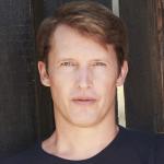 artist image James Blunt Love Under Pressure Love Under Pressure (Acoustic) - Single